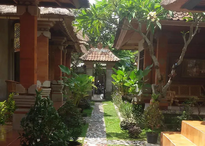 Nyoman Warta Ubud